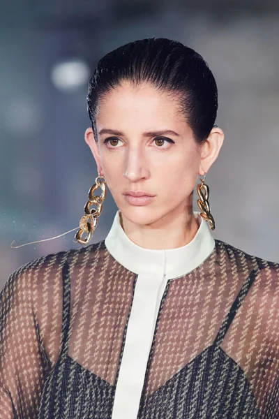 Look 53